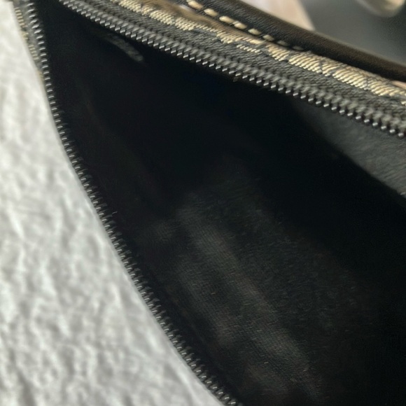 Coach: Black & Gray Signature Wristlet/Clutch- Silver Tone - Picture 8 of 14